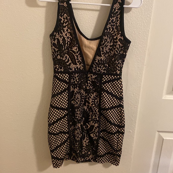 Mini dress - Picture 4 of 4